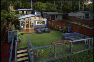 Island Paradise - Private Waterfront Retreat