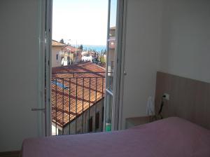 One-Bedroom Apartment with Garden View room in Residence Villa Susy