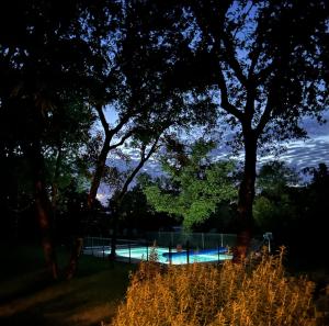 B&B / Chambres d'hotes Le Domaine de la Claire Fontaine Gites -chambres d'hotes : Chambre Double