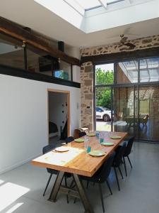 Maisons de vacances Superbe grange renovee : photos des chambres