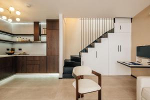 The Primrose Mews