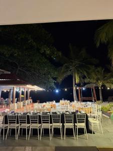 Villa In Great Location - Sea Front