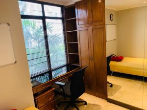 Apartement Exclusive Slipi Senayan Jakarta - Free Access Pool & Gym Facility Full Furnished