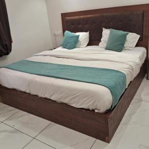 Hotel White Rock Zirakpur