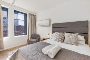 Centrally located Studio with Pool at Zeeland Pier - 710