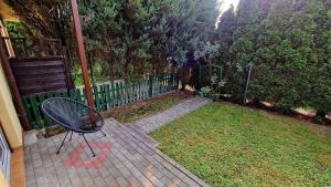 Apartament z ogródkiem