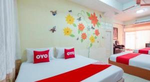 OYO 1099 Star House