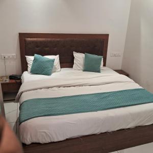 Hotel White Rock Zirakpur