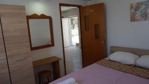 Sugarcubes by Evagstays