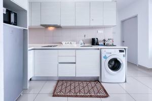 7 Pax 2 Bedroom iCity Shah Alam