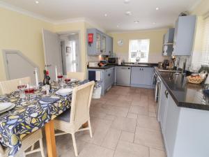 1 Coconut Cottage, Long Melford