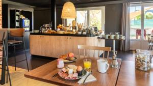 Hotels Campanile NATURE - Montpellier Sud : photos des chambres