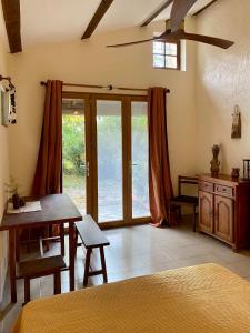 Maisons d'hotes Mas Pinede et Pierre : photos des chambres