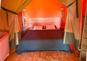 Tentes de luxe Saint Paul le Marseillais Tentes Equippees Hebergements Insolites Lodges : photos des chambres