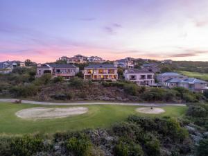 Villa On The 18th @ Pezula