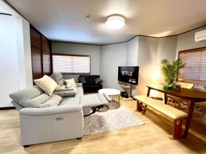 KAMATA EAST and SWEET