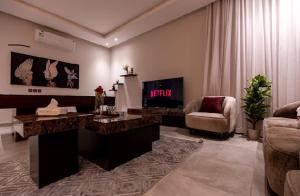 شقة بغرفتين نوم وبلياردو