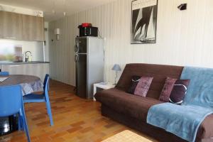 APPARTEMENT AVEC DEUX CHAMBRES FACE A LA MER