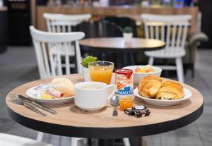 Hotels B&B HOTEL LYON Centre Perrache Berthelot : photos des chambres