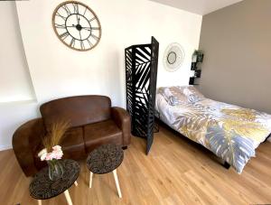 Brown Cosy Loft Centre