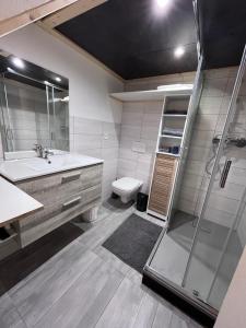 ÉTAPE Chambre 2 pers indépendante idéale avant ou après votre séjour en station