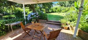 Sunkiss Cottage on Mount Joy Farm