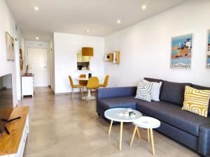 Mar y Sal 8, 1º Línea de playa, 2 hab, terraza con vistas al mar y garaje