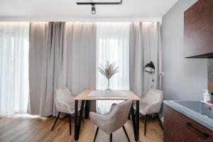 Globtroter Chic Harmony Studio by BookingHost