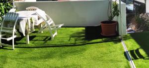 Maisons de vacances Maisonnette au calme sous les pins avec jardin , parking et piscine : photos des chambres