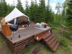 Glamping Tent with amazing view in the forest