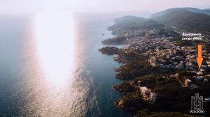 Superior Suite with Sea View room in Apartments Lungo Mare