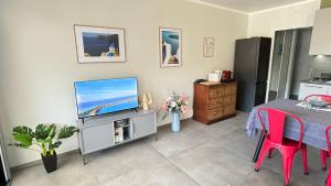 1 Chambre dans appartement neuf, terrasse sud, meublé contemporain, parking