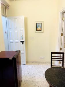 Cosy Box -Basement Apartment