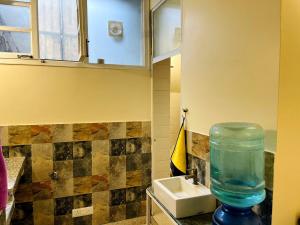 Cosy Box -Basement Apartment