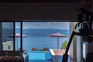 Villa AltaVista - Seaview & Relax with Heated Pool & MiniGolf