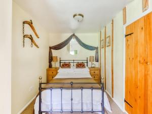 Secluded Holiday Home in Ceredigion with Garden