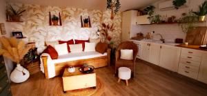 Maisons de vacances Maisonnette au calme sous les pins avec jardin , parking et piscine : photos des chambres