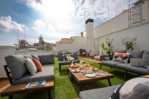 SingularStays Mar44 Terrace