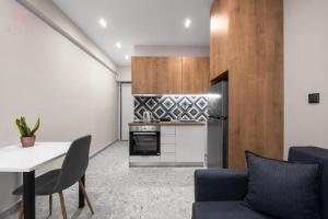 Avenue, Nilie Hospitality MGMT