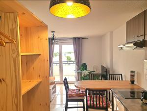 Appartements Joli studio calme et balcon au coeur du Luberon proche du centre et gare : photos des chambres