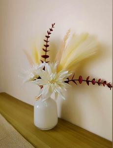 Modern Studio Apartment with Balcony & Stunning City View