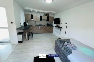 INACTIVE The Studio Serviced Apartment By AltoLuxoExperience Short Lets & Serviced Accommodation With Free Wifi