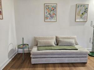 Be Your Home - OlilĂ