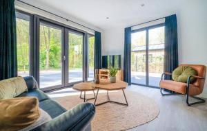 Schitterend 6 persoons chalet met HOTTUB aan de bossen van Putten