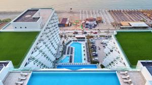 Soleil sur Mer in Infinity Pool & Spa Resort
