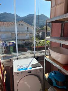 Modern Seaside Apartment with Balcony - Erika,Donja Lastva