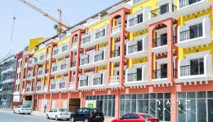 Rare Holiday Homes - Jumeirah Village Circle - Near Circle Mall - Botanica Tower - R105