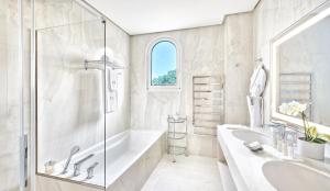 Hotels La Reserve de Beaulieu : photos des chambres