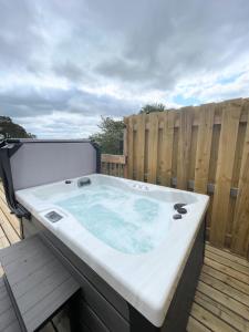 Kaoglen - Bali Pod - Hot Tub -Cairngorms - Pitlochry