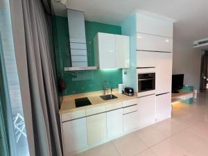 Beachfront Luxe with Pool Access and Terrace